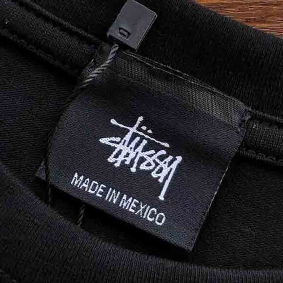 Men's Stussy Black Skull Print Tee Size: XL - Picture 5 of 6